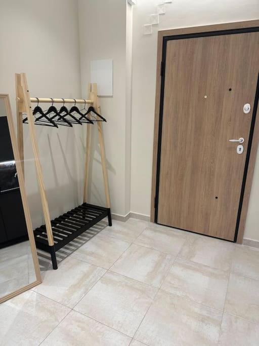 Eclectic Apartment Near Downtown Heraklion  Exterior photo